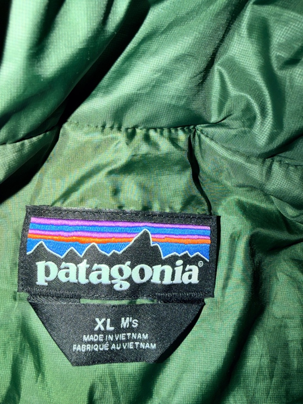 Patagonia Men’s Nano Puff Lightweight Quilted Jacket - Picture 2 of 5